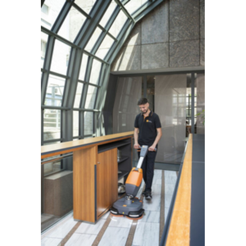 TASKI ULTIMAXX 360 grīdu tīrīšanai un uzkopšanai ar padiem